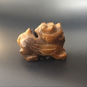Hand carved Tiger Eye Pixiu - Chinese Dragon Lion 🦁